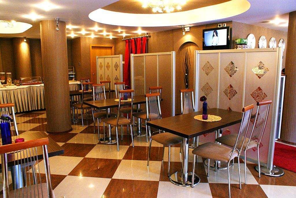 فندق ليوناردو سكوبجي المطعم الصورة